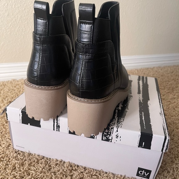 Dolce Vita Chelsea Ankle Boots - Black, Size 10 (Brand New!) - Picture 4 of 7